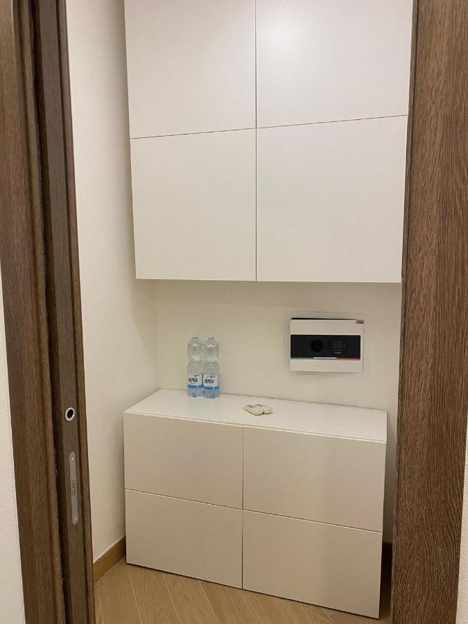 Comecasa Modern Apartment In Historical Centre Asti Exterior foto